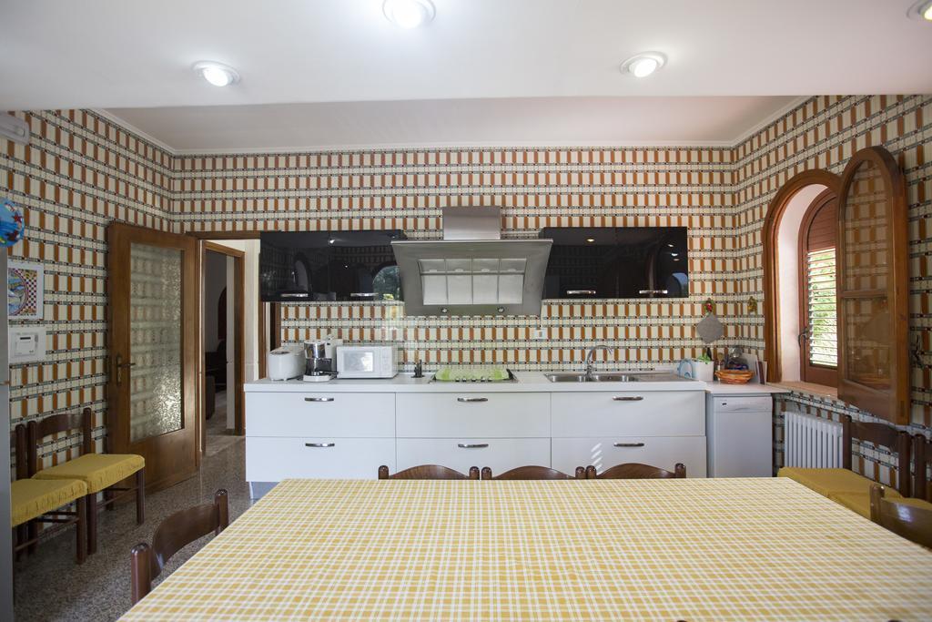 Villa Silvia Кастельдачча Экстерьер фото